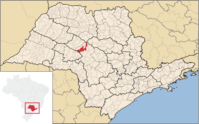 Localização de Pirajuí em São Paulo