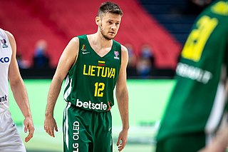 <span class="mw-page-title-main">Šarūnas Vasiliauskas</span> Lithuanian basketball player