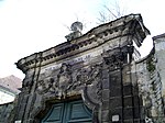 Senlis (60), Hôtel du Flamant, porte-cochère del siglo XVII ... jpg