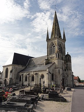 Sissonne (Aisne) Église Saint-Martin et cimetière (02).JPG