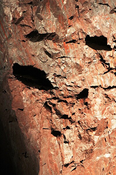 File:Soudan Underground Mine SP IMG 1037 soudan red quartz.JPG
