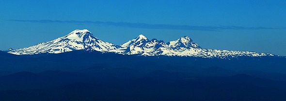 Panoramic image of Broken Top and The Three Sisters taken from the top of Paulina Peak