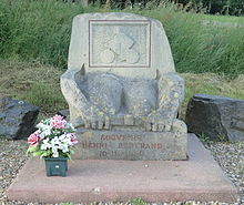 Estela Henri Bertrand en el Col de Saint-Bonnet - 2.JPG