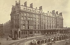 St Enoch railway station in 1879.jpg