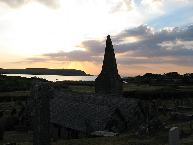 File:St Enodoc Church and Stepper Point (8016313111).jpg