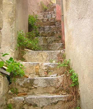 Quiet stairs-street in Sicily