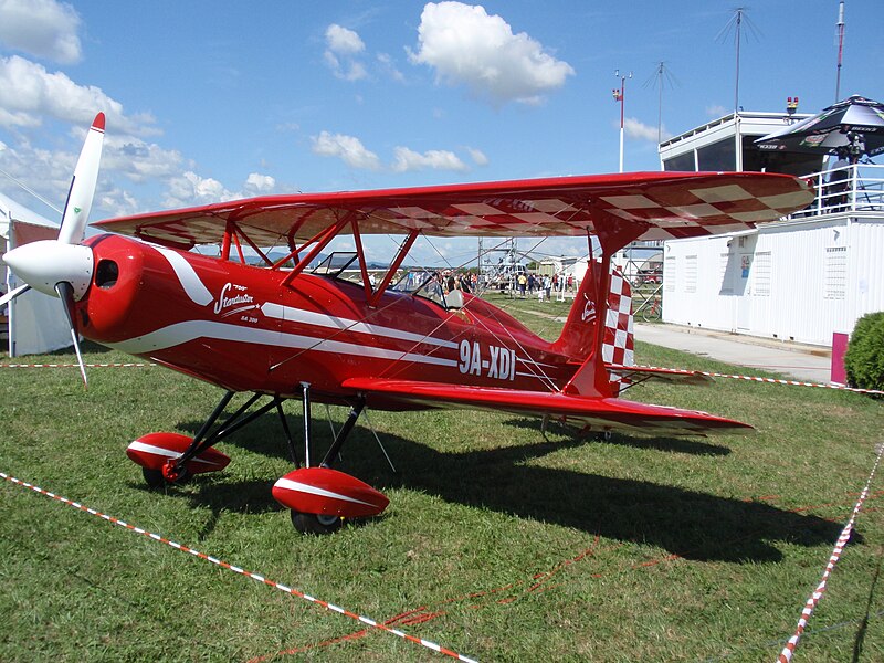 File:Starduster Too.JPG