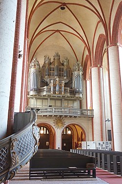 Stendal Dom St. Nikolaus Orgel (1).jpg