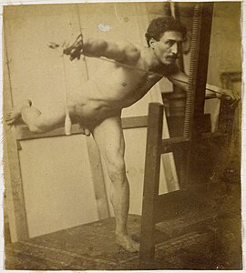 Étude d'un modèle masculin nu, penché en avant avec la jambe droite en arrière, entre 1883 et 1914, Amsterdam, Rijksmuseum.