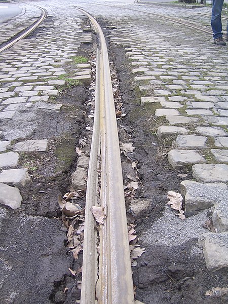 File:Szeged 4-es villamos törött sín 2011-02-19.JPG