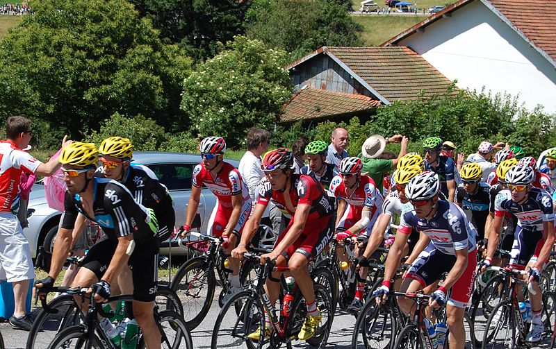 File:TDF2012 7e étape peloton 02.jpg