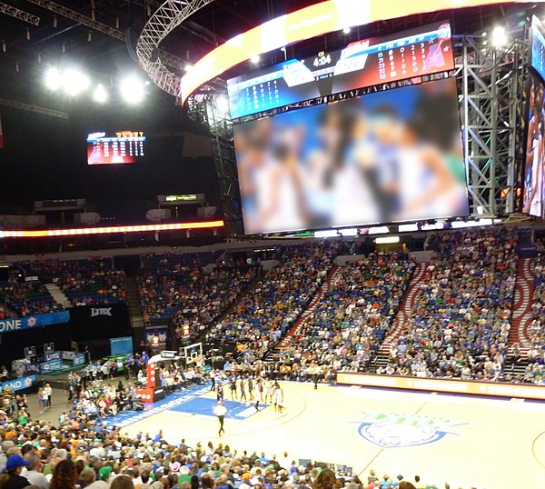 Minnesota Lynx on the Daktronics scoreboard, part of the 2016 renovation