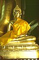 Lamphun: Buddhastatue im Wat Chamadevi