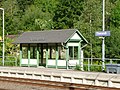 Neu gebaute Wartehalle am Hausbahnsteig des Bahnhofes Tharandt