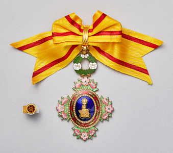 Order Of The Precious Crown