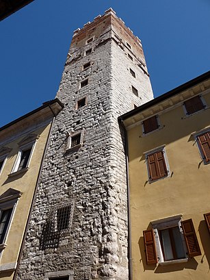 Come arrivare a Torre Della Tromba con i mezzi pubblici - Informazioni sul luogo