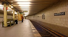 Station platform UBahnhf Hausvogteiplatz.JPG