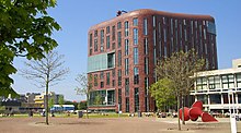 De Rode Pieper ('red potato'), housing the Institute for Health and Wellness VU-campus-03.jpg