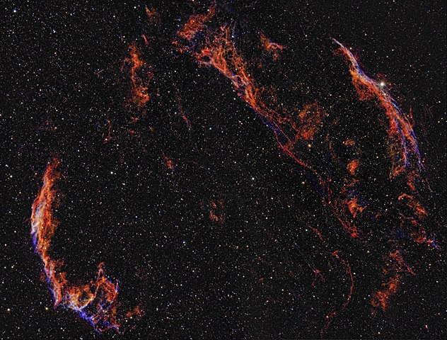 Witches Broom Nebula 632px-Veil_Nebula_-_false-colour_narrowband_image