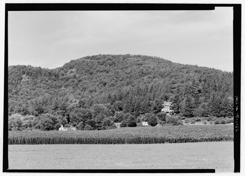 File:View of the big meadow at the Billings Farm and Museum, looking west toward Mount Tom (less distant view). The buildings visible among the trees in this view are, from left- The Mertens HALS VT-1-36.tif