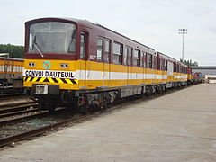 The MF 67 service train