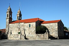 Vista xeral da igrexa de San Bieito, Fefiñáns, Cambados.jpg