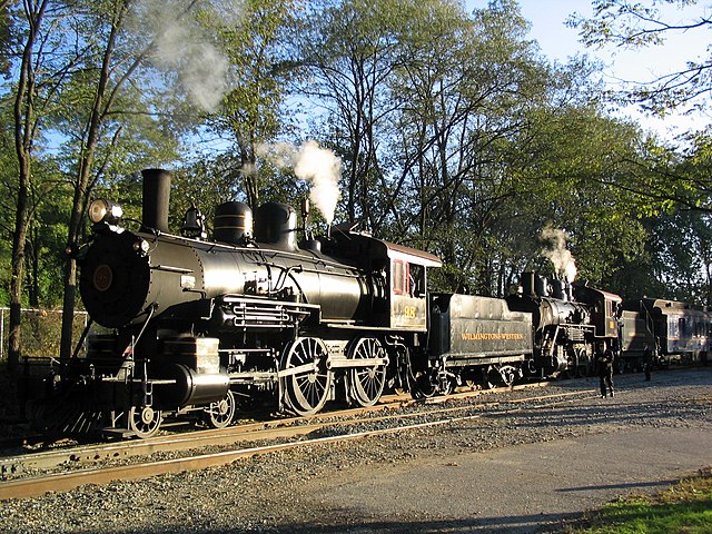 W&W No. 98 double-heading with W&W No. 58 in October 2006.