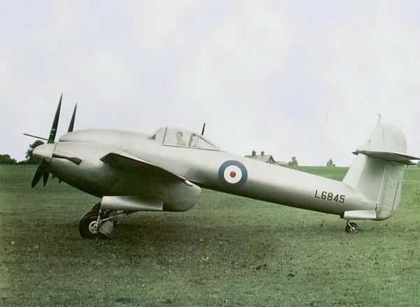 Westland Whirlwind second prototype, L6845, photographed at Martlesham Heath while being tested by the A&AEE, July 1939. Note the overall aluminium pa