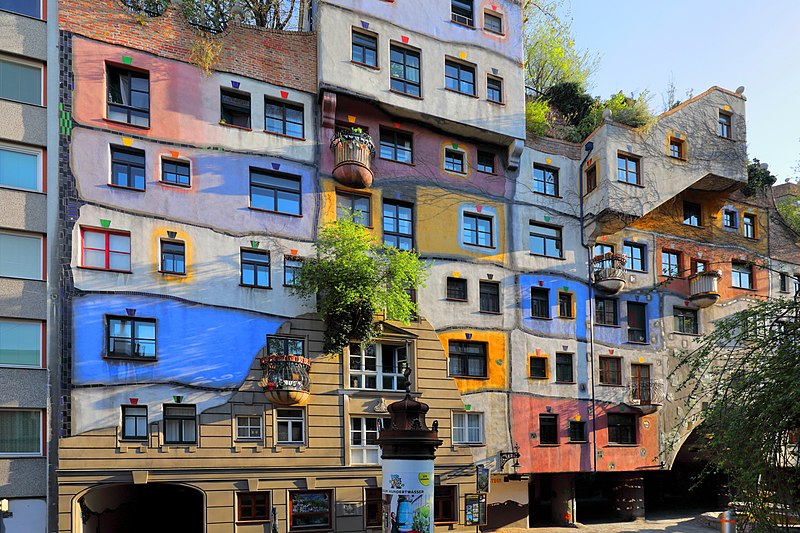 File:Wien - Hundertwasserhaus (01).JPG