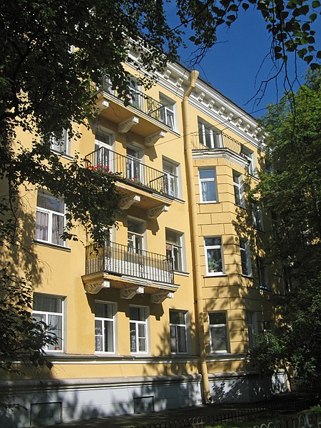 File:Кронштадт. Ленина 5А.jpg