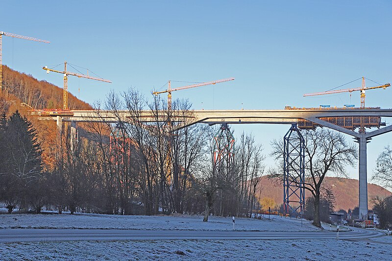 File:00 1806 Filstalbrücke der ICE-Strecke Stuttgart - Ulm (Neubau).jpg