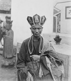 1897 photo of a buddhist monk from Quang Minh pagoda, Bac Ninh, Tonkin (today Vietnam)