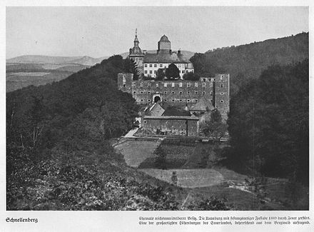 Шнелленберг замок в Германии. Schnellenberg Castle, Germany.. Шнелленберг замок фото. Шнелленберг замок история.