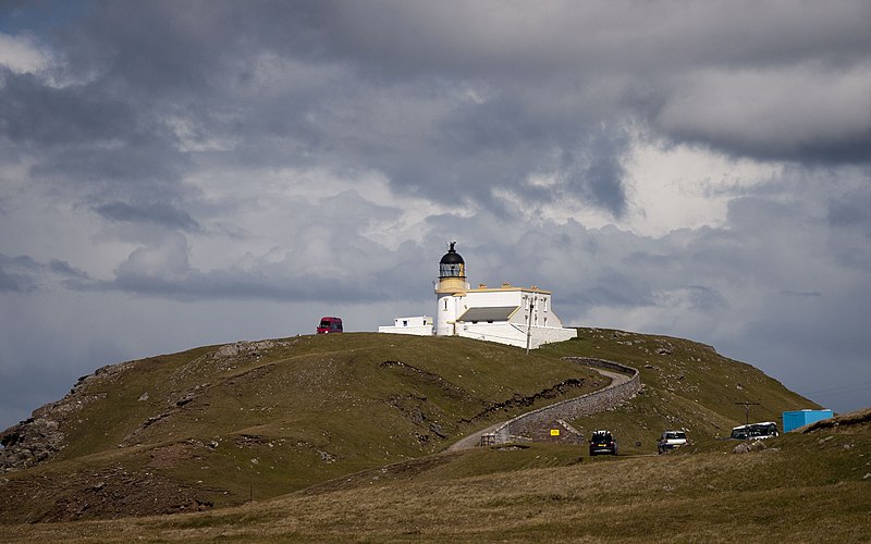 File:2011 Sutherland Stoer Head lighthouse 30-05-2011 13-12-48.jpg