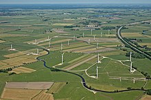 Der Windpark bei Bockhorn wird erweitert (Luftbild 2012).