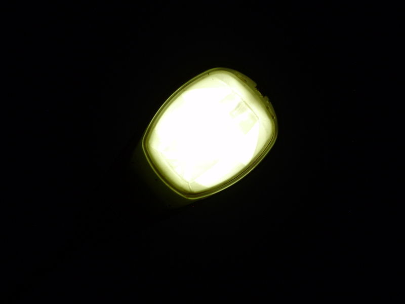 File:2014-12-20 16 56 18 Mercury vapor street light just after turning on along an alley adjacent to Winthrop Avenue in Ewing, New Jersey.JPG