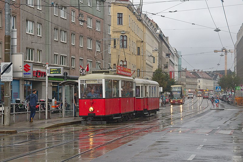 File:2017-09-01 AT Wien 15 Rudolfsheim-Fünfhaus, Mariahilfer Straße, Hst. Anschützgasse, A 1+m2 5210 Linie 58 (32906630807).jpg