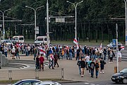 English: Local line of protest and solidarity near Mahilioŭskaya station, 20 August 2020. Minsk, Belarus Беларуская: Мясцовы ланцуг салідарнасці, 20 жніўня 2020 года. Мінск, Беларусь Русский: Местная цепь солидарности, 20 августа 2020 года. Минск, Беларусь