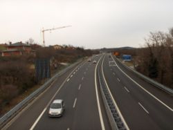 E70: Sträckning, Motorvägssträckor, Uppmärksammade händelser