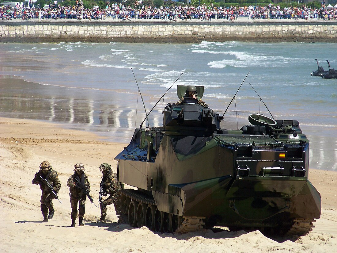 File:AAV-7 en Santander2.JPG