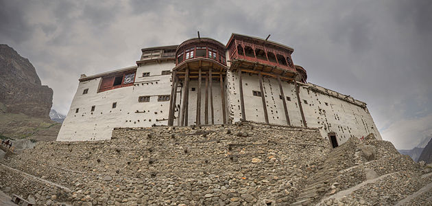 "A_panoramic_view_of_the_complete_Baltit_fort" by User:Faysalelahi