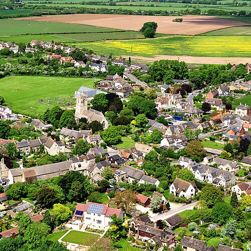 Image: Aerial view of Islip, Oxfordshire   geograph.org.uk   3892478 (cropped)