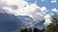 Alp da Schlans 1760m. Zicht op de noordkant van het dal.