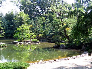 <span class="mw-page-title-main">Anderson Japanese Gardens</span> Botanical garden located in Rockford, Illinois