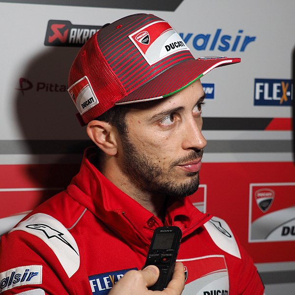 File:Andrea Dovizioso talks to media.jpg