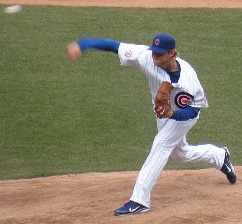 Cashner pitching for the Chicago Cubs in 2010