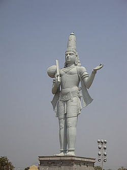 راجمپیٹ میں 108 فٹ انامایا مجسمہ