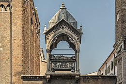 Arche de Guillaume de Castelbarco (Vérone) .jpg