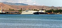 HMAS Jervis Bay in Dili in October 1999 Arriving Dili '99-001.jpg