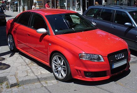 Б 7.4. Audi rs4 2009. Ауди красная rs4. Ауди а4 б7 красная. Ауди rs4 b7.